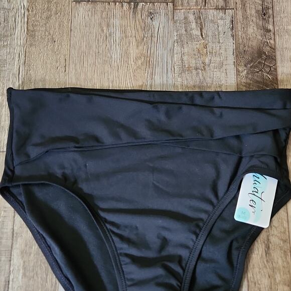 Freshwater Fine Lilac Twist Bandeaukini & Black Crossover High Waist Bottom Med - Picture 5 of 12